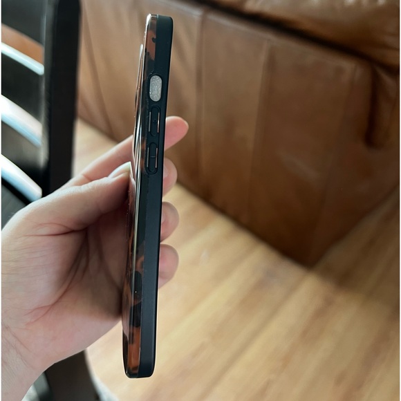 BRAND NEW. iPhone 13 Phone Case - Picture 4 of 4